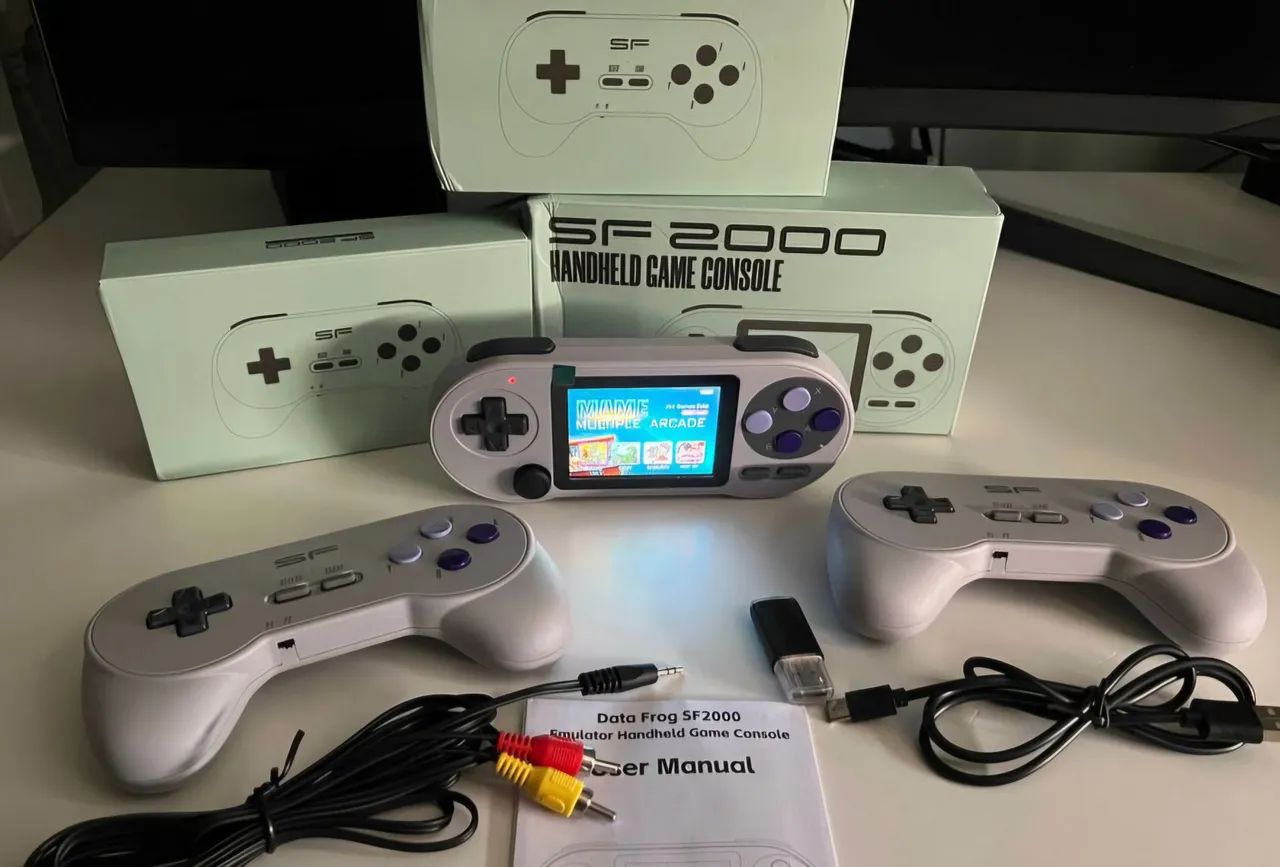 Videogame portátil datafrog SF2000 com 2 controles 