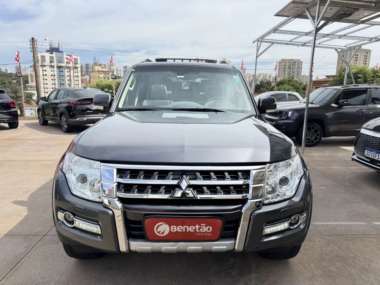 Pajero HPE Full 3.2 4x4 T.I.Dies. 5p Aut