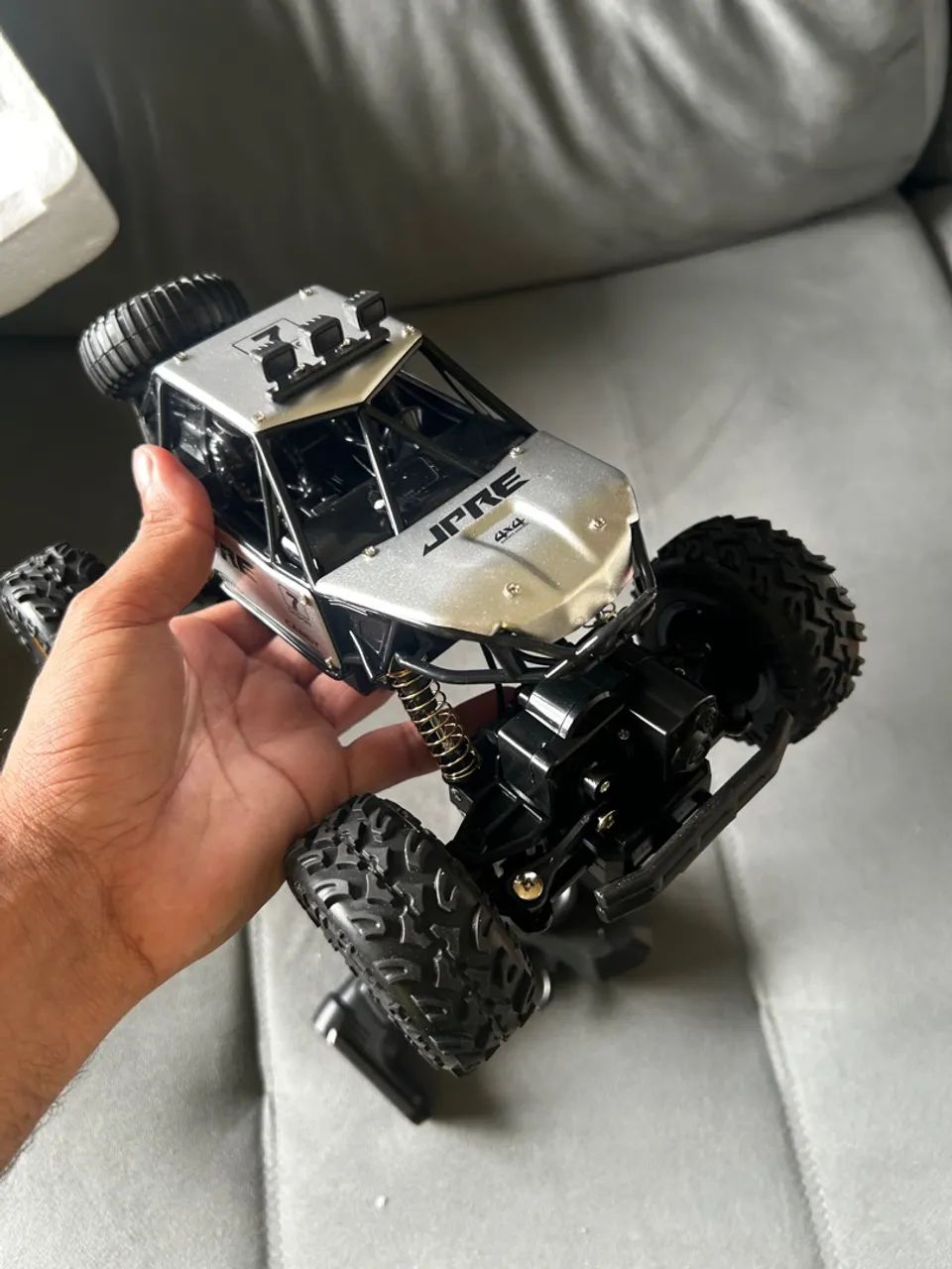 Carrinho Rc 4x4 28cm  - Foto 5