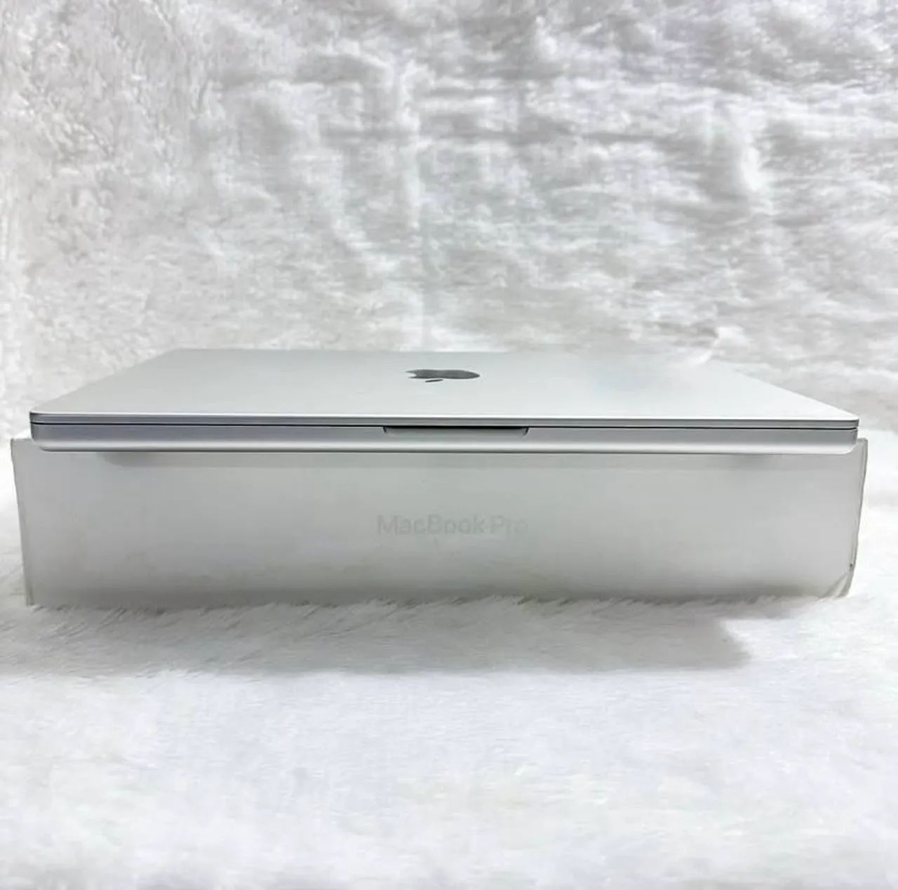 MacBook Pro M3 Pro - Foto 2