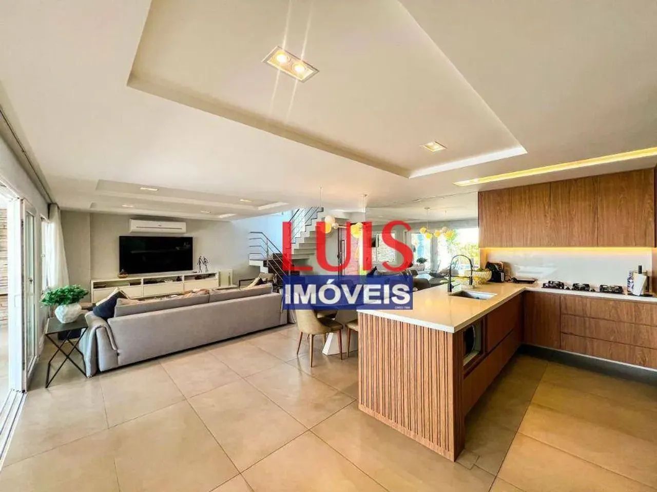 Casa com 4 dormitórios à venda, 211 m² por R$ 3.300.000,00 - Camboinhas - Niterói/RJ - Foto 2