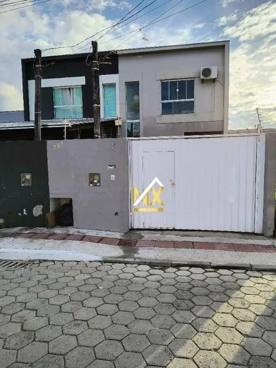 Sobrado com 2 dormitórios à venda, 69 m² por R$ 390.000 - Santa Regina - Itajaí/SC