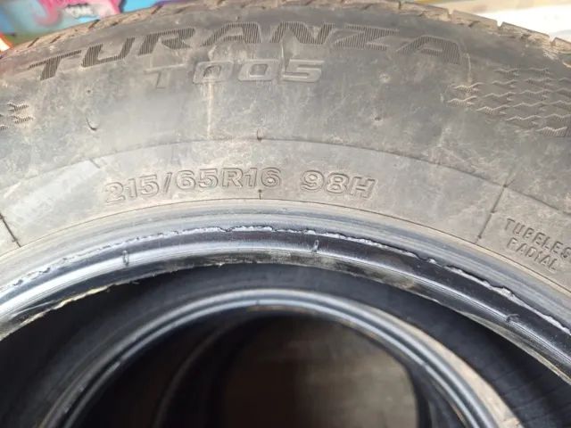 Pneus em bom estado. Roda bastante ainda  215/65R16 - Foto 4
