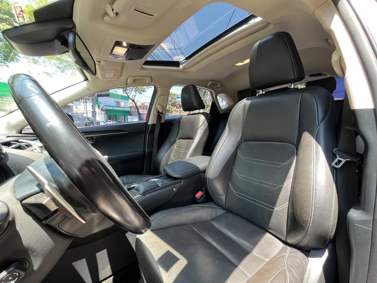 Lexus NX-300 H Luxury 2.5 16V Aut., foto 11 de 17