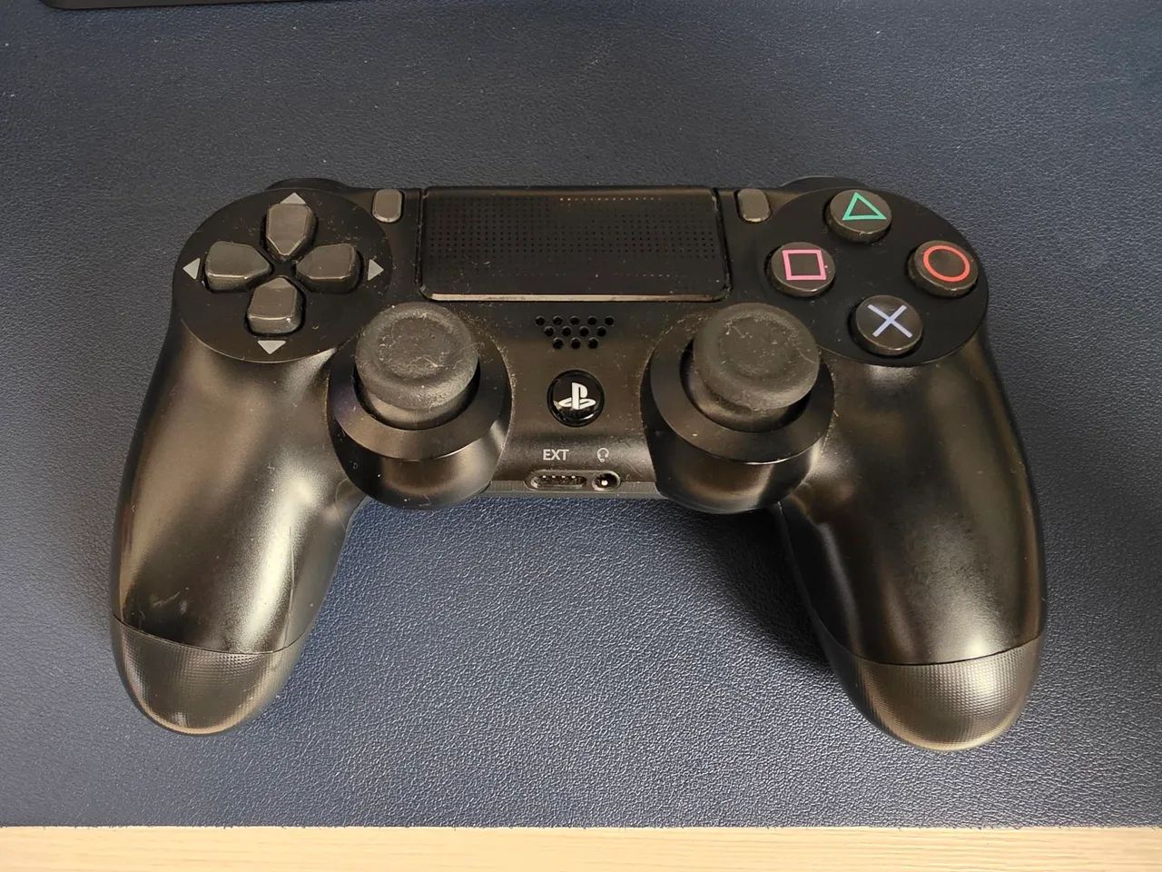 Controle de PS4 DualShock 4 - Preto