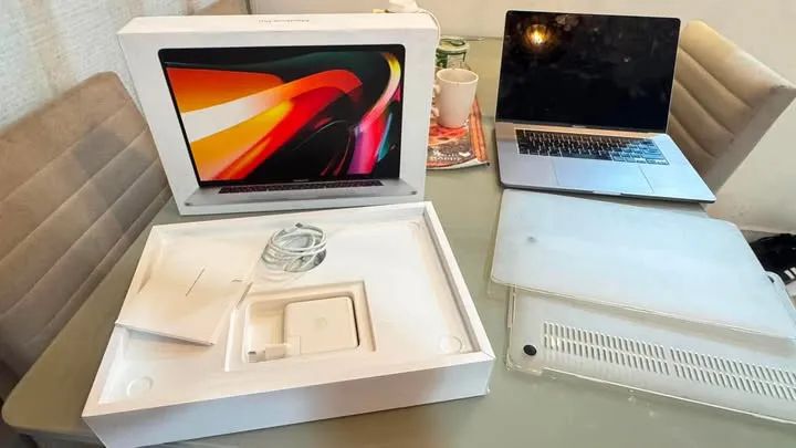 Mecbook pro 16  Touch Bar