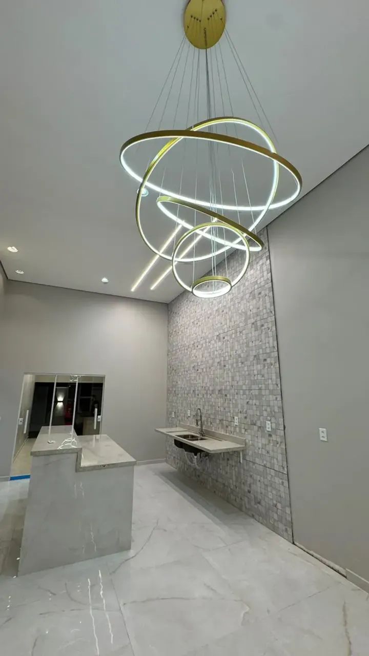 BELÍSSIMA CASA TÉRREA NOVA COM 3 SUÍTES COM CLOSET