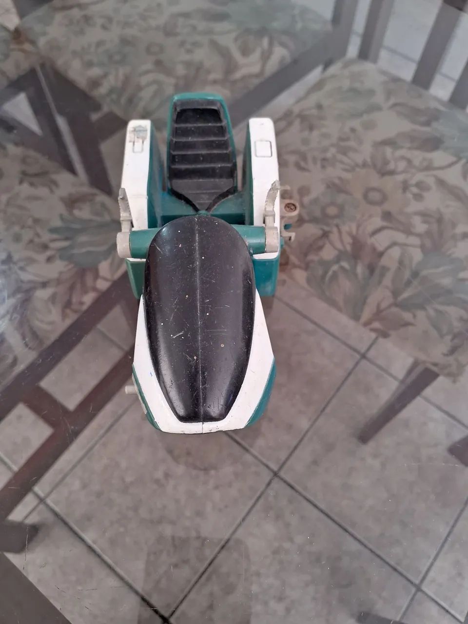 Brinquedo moto antiga