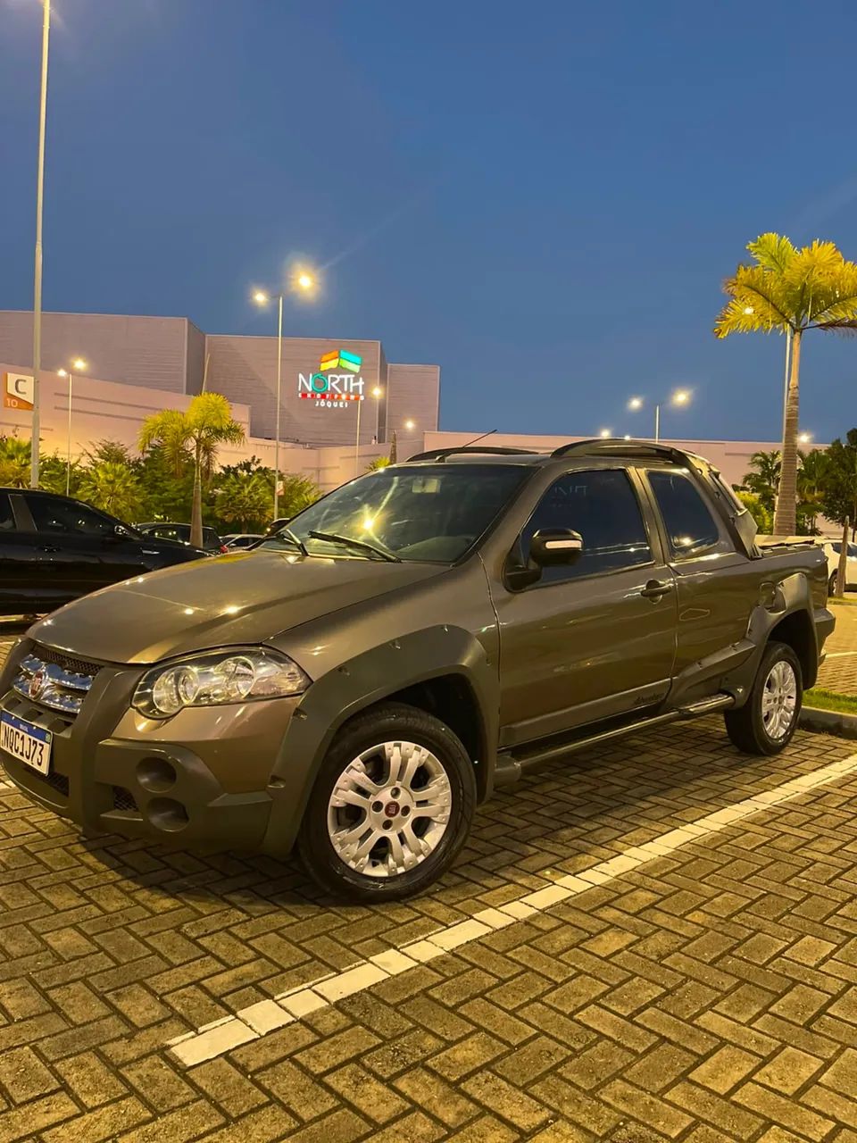 Fiat Strada Adventure1.8/ 1.8 Locker Flex CD 2011