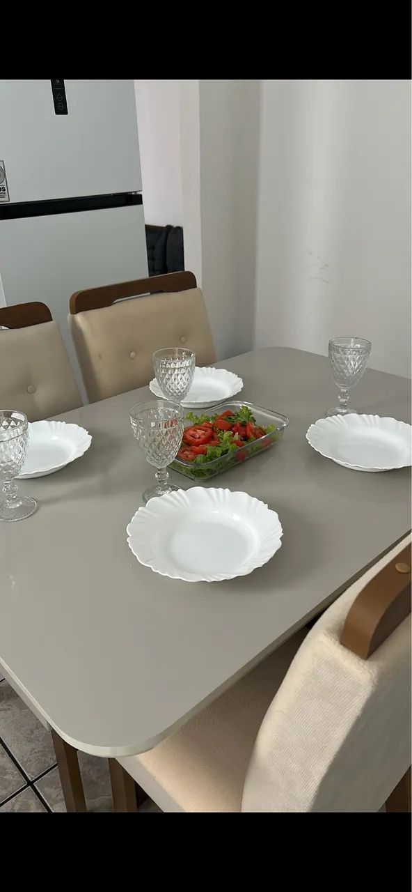 mesa 4 cadeiras 