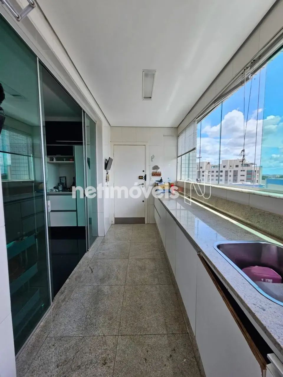 Apartamento amplo muito bem planejado - Foto 5