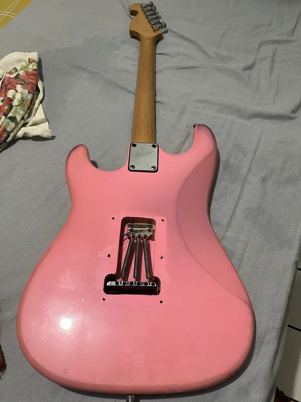 Guitarra Menphys - Foto 3