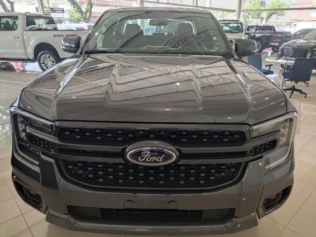 Ford Ranger BLACK 2.0 4X2 CD TB DIESEL AUT. 2026