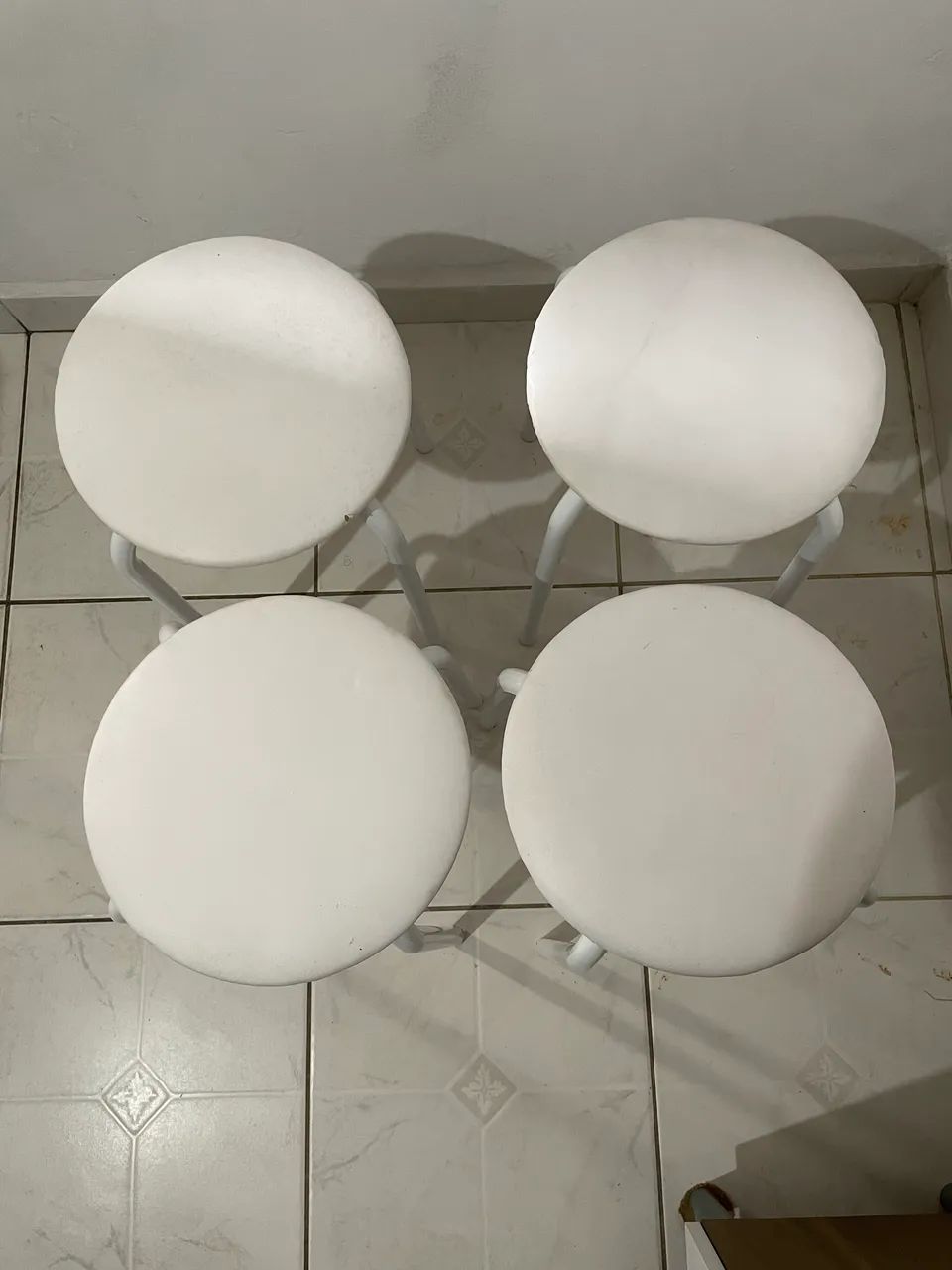 Banquetas Brancas