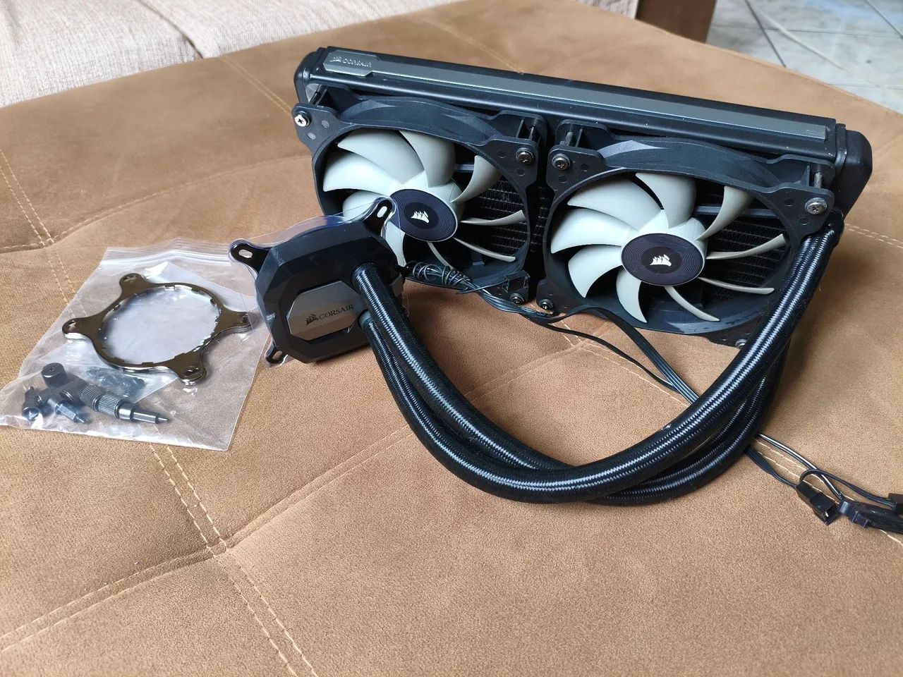Water cooler Corsair H115i - Foto 2