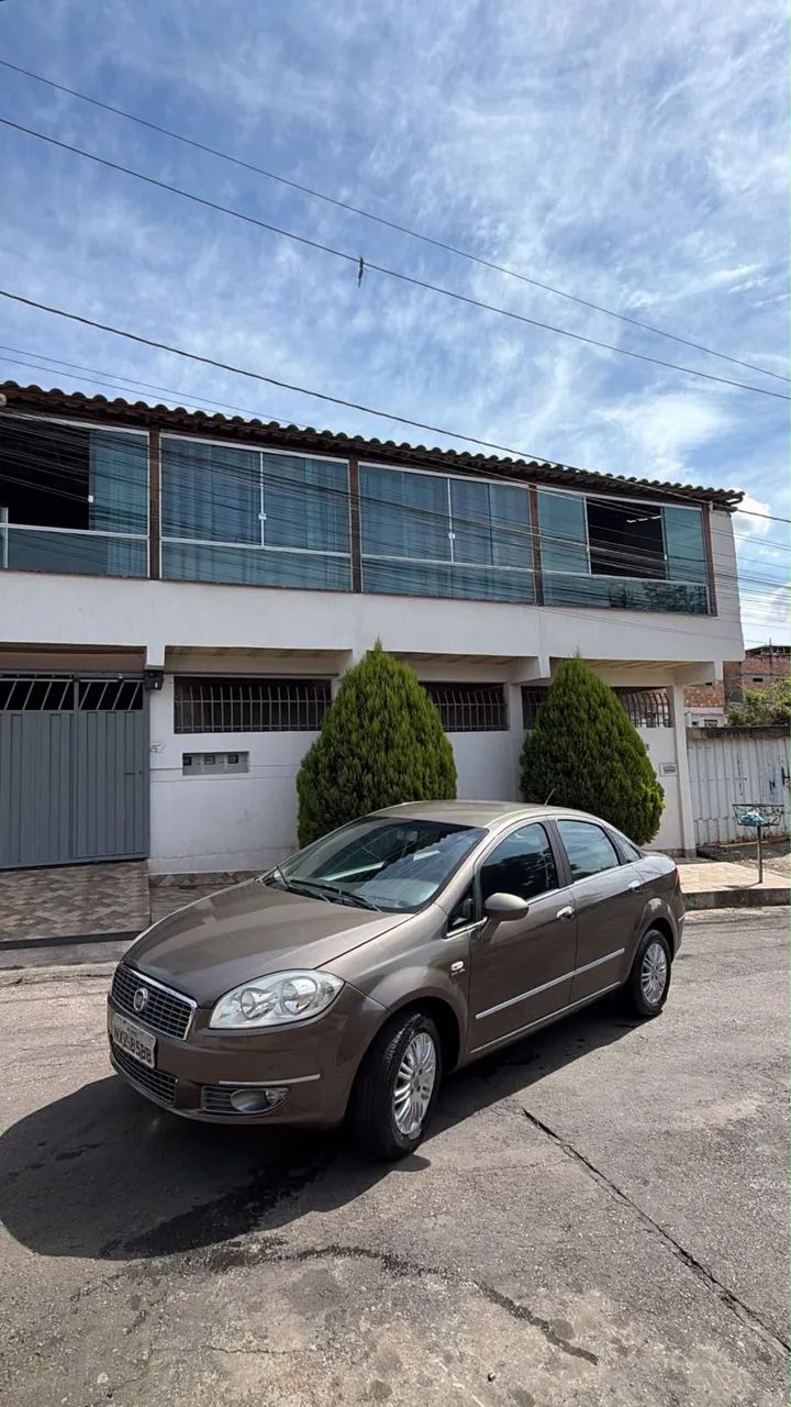 Fiat Linea LINEA ESSENCE Dualogic 1.8 Flex 16V 4p 2012