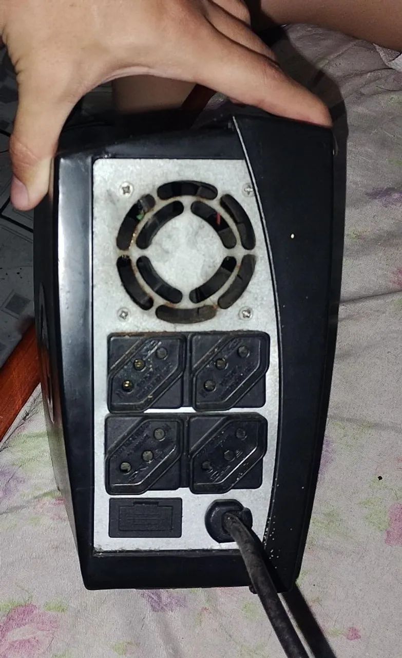 Fonte adaptador 4 entradas e ventoinha - Foto 2
