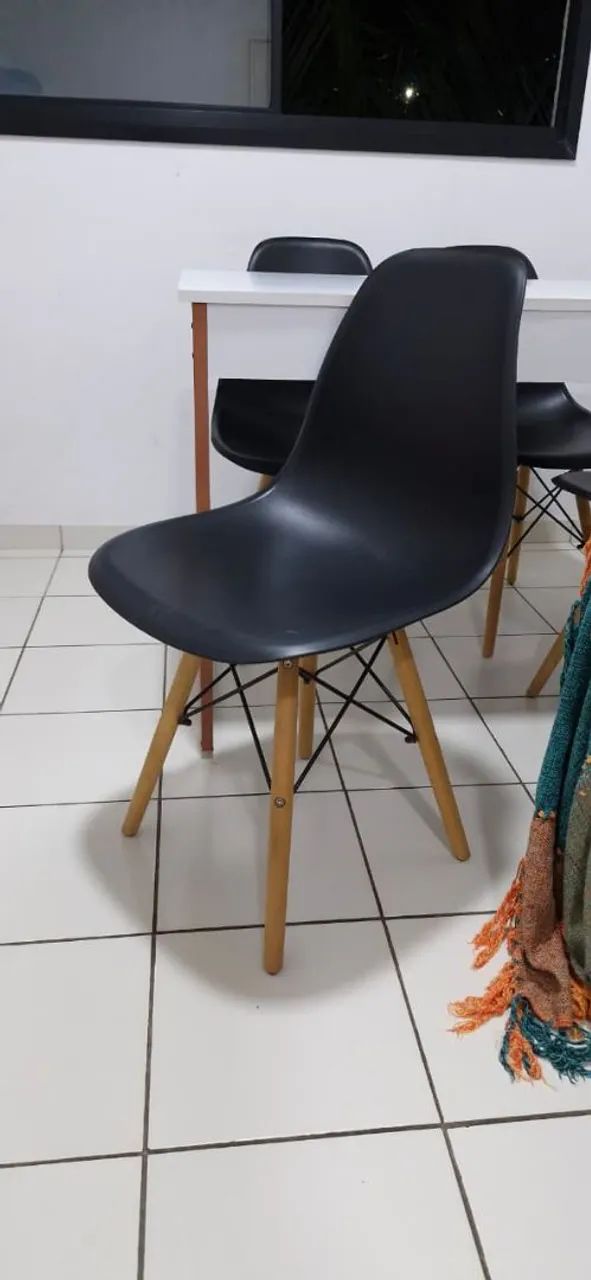 Mesa e cadeiras  - Foto 5