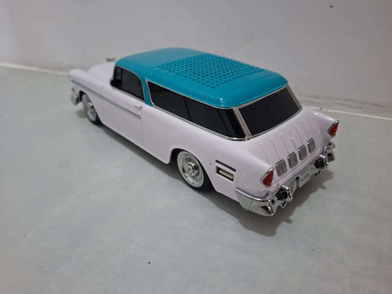 Miniatura de carro com som Bluetooth  - Foto 4
