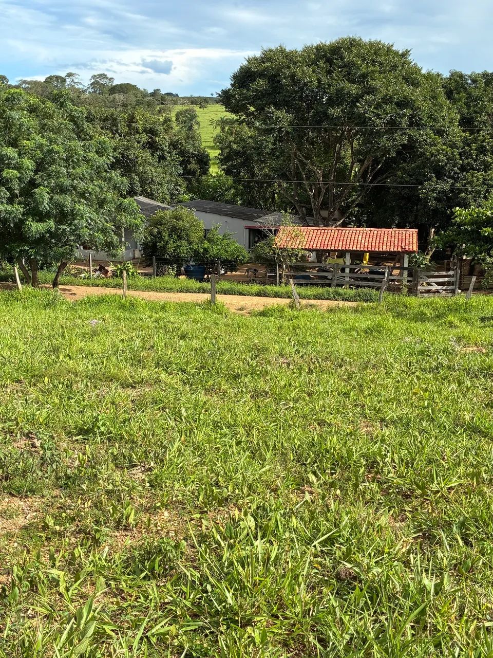 Vendo ou troco chácara por imóvel e ou veículo no DF - Foto 2