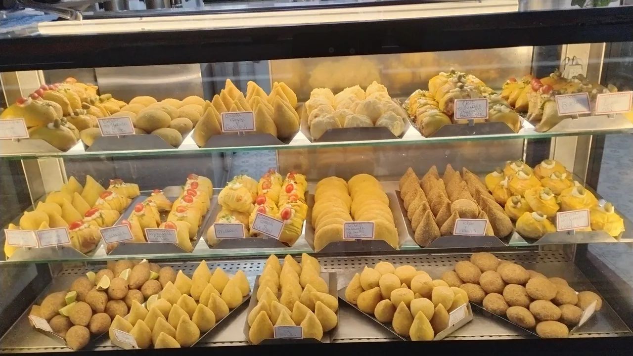 Salgados fritos e assados 