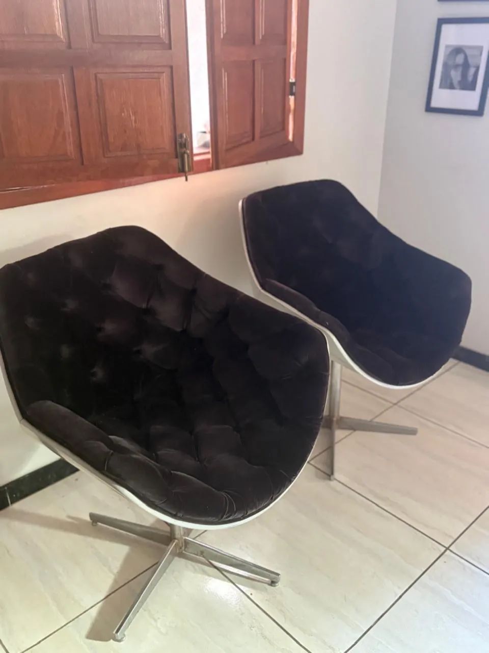 VENDO CADEIRAS VELUDO CAPITONÊ - Foto 3