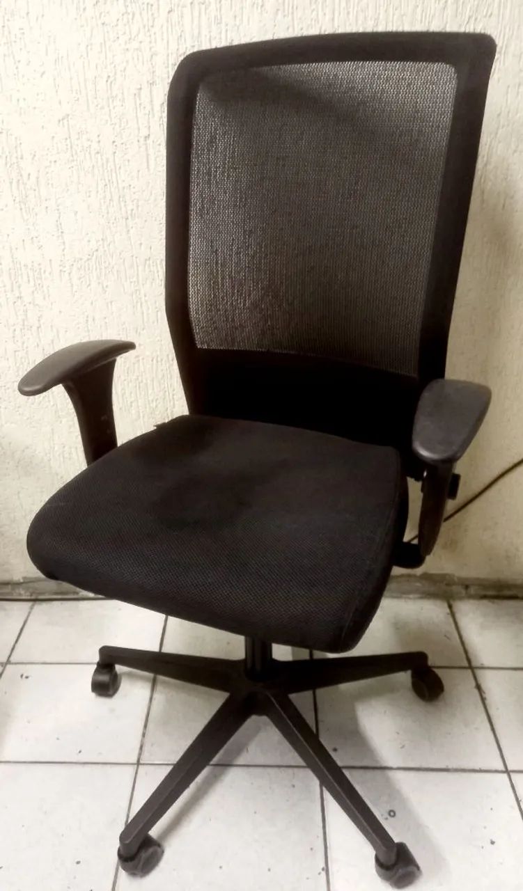 Cadeira Escritório Flexform em ótimo estado  - Foto 3