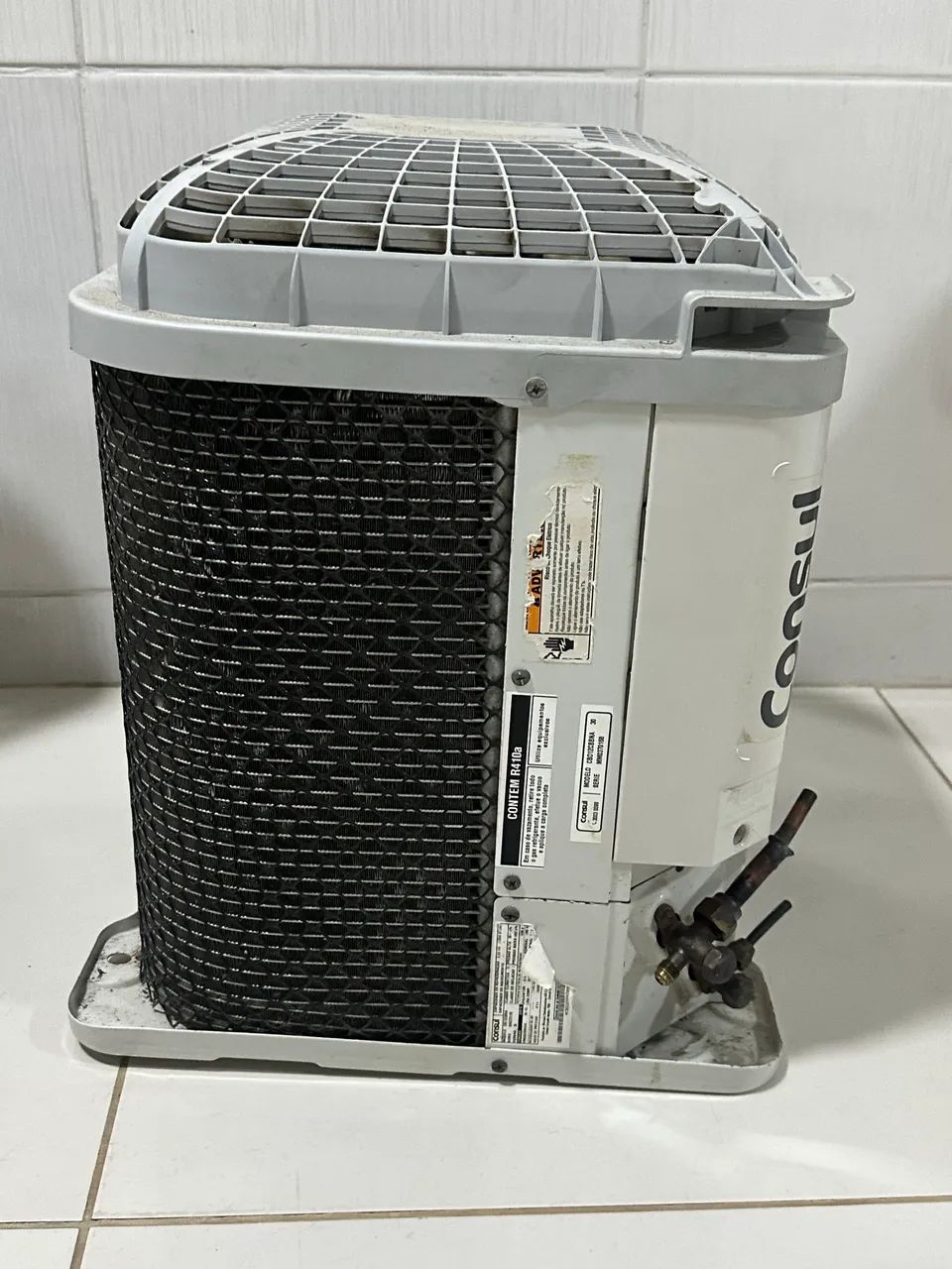 Ar condicionado 12000 btus com defeito 