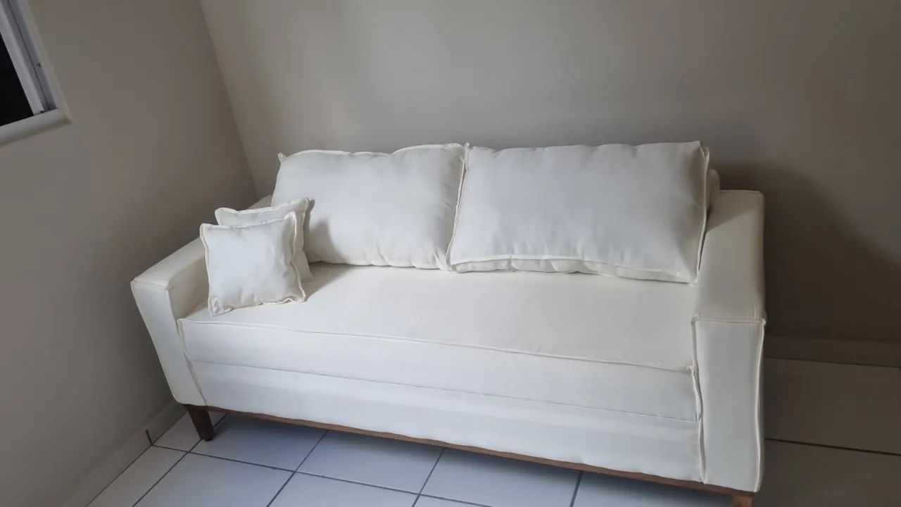 Vendo. Sofá Novo