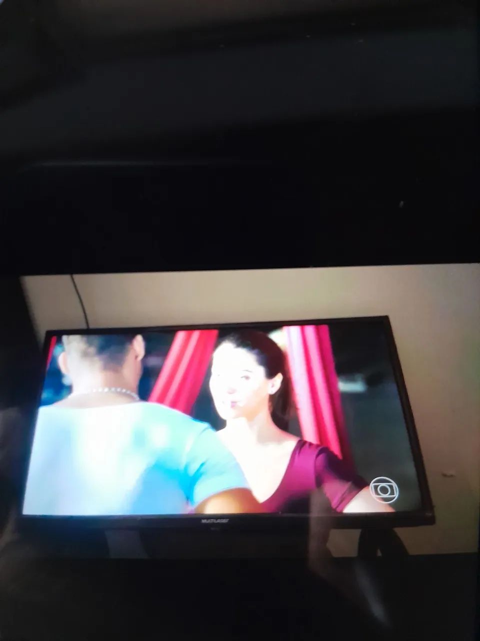 Vendo uma TV Multilaser 32 USB! - Foto 3