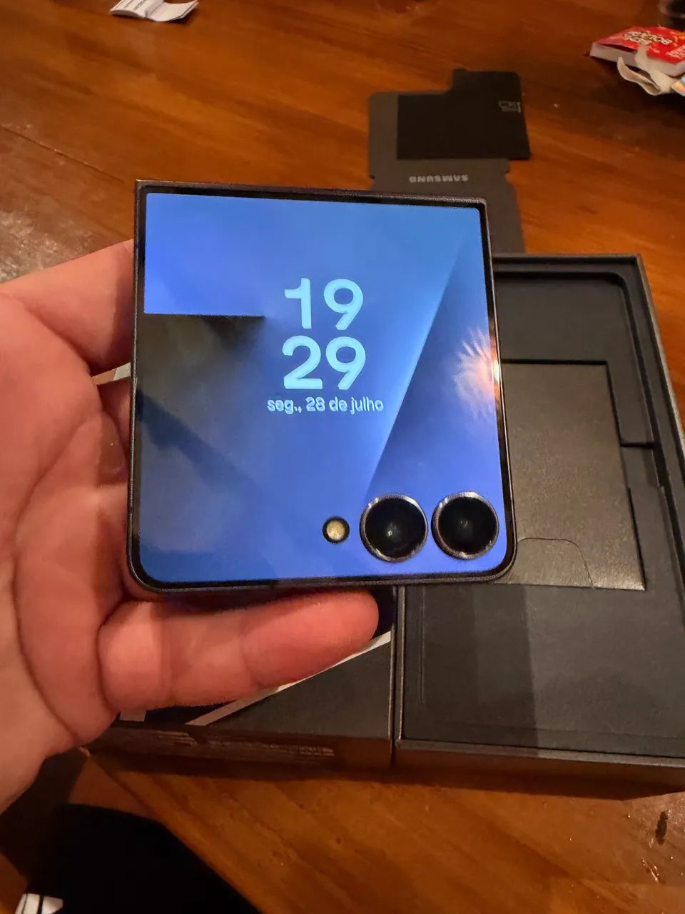 SANSUNG GALAXY Z FLIP 7 512gb - Foto 3