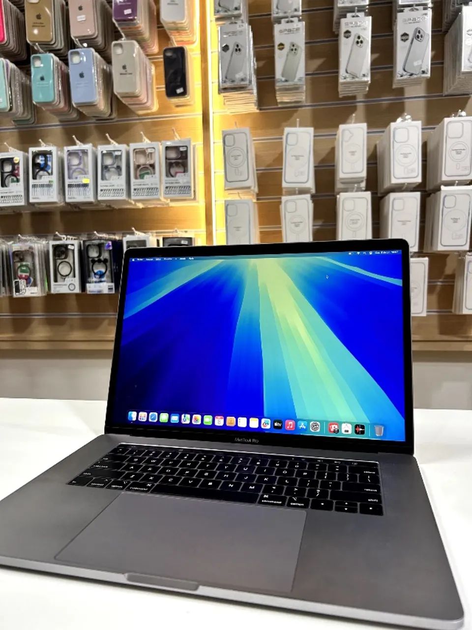 MacBook Pro 2018 Touch Bar 8/256gb - Notebooks - Parque Jacaraípe