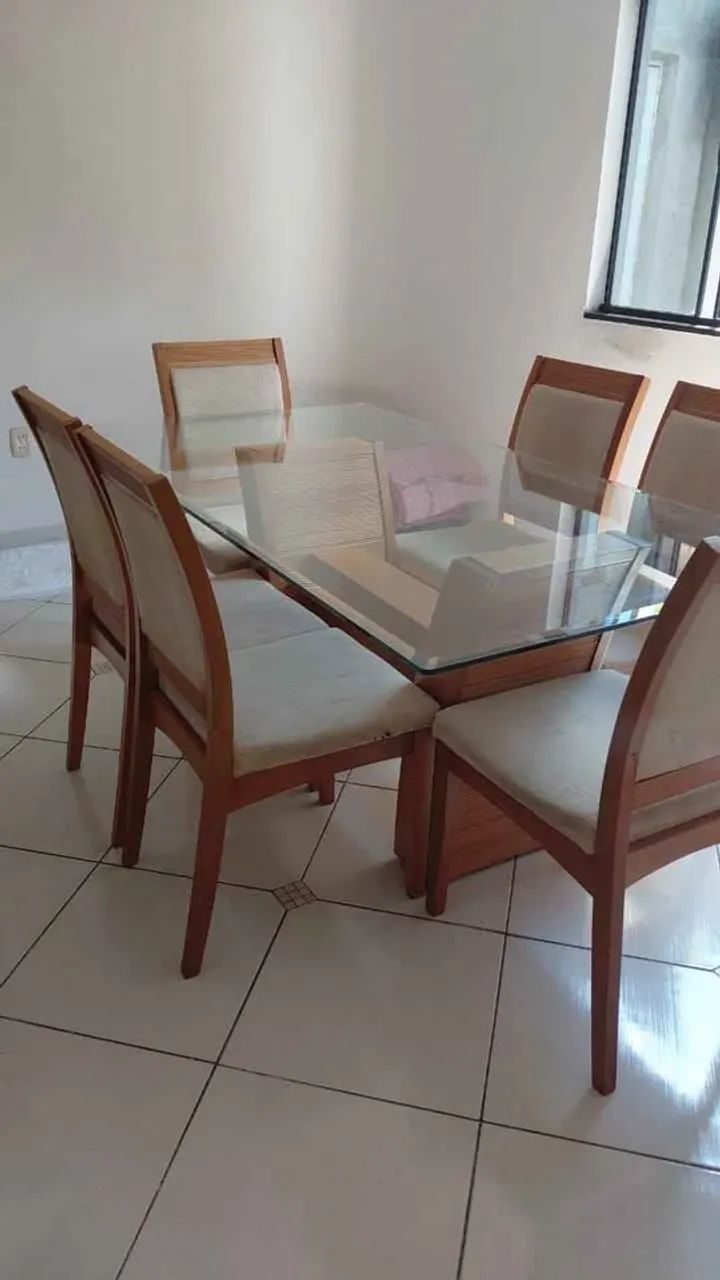 Mesa 6 cadeiras tampo vidro 8 milímetros