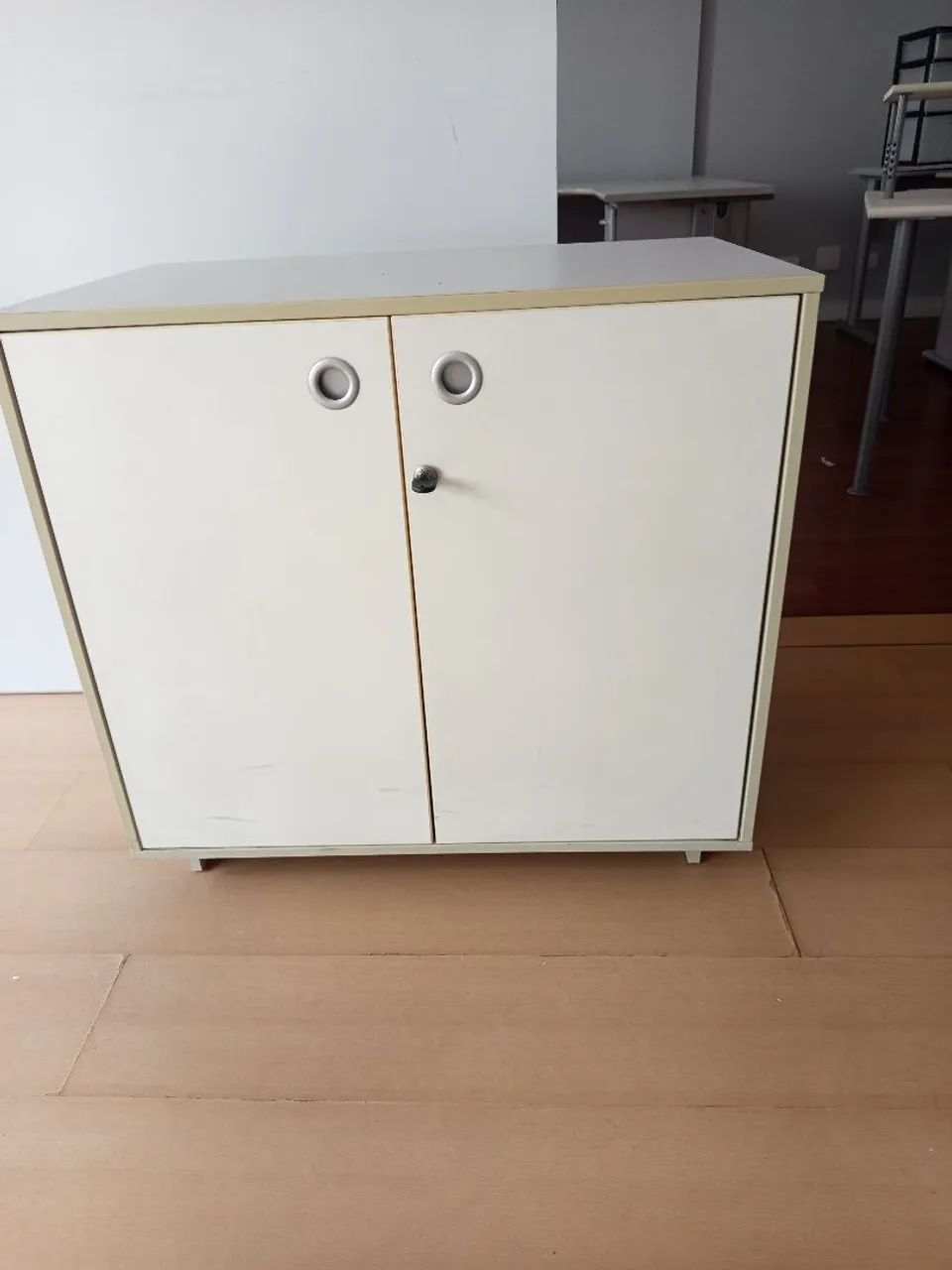 Armário com 2 portas para escritório  - Foto 3