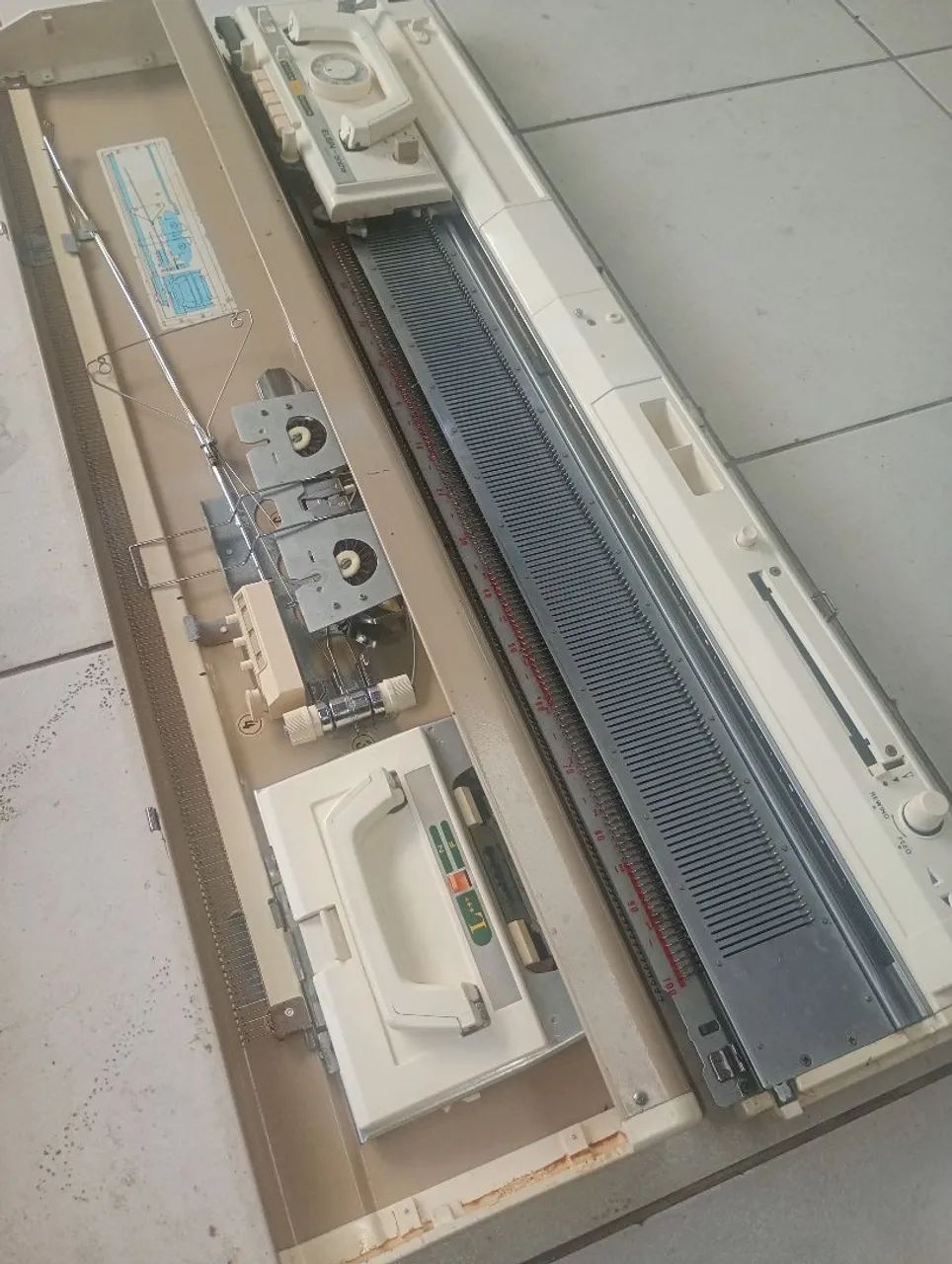 máquina de tricô  - Foto 3