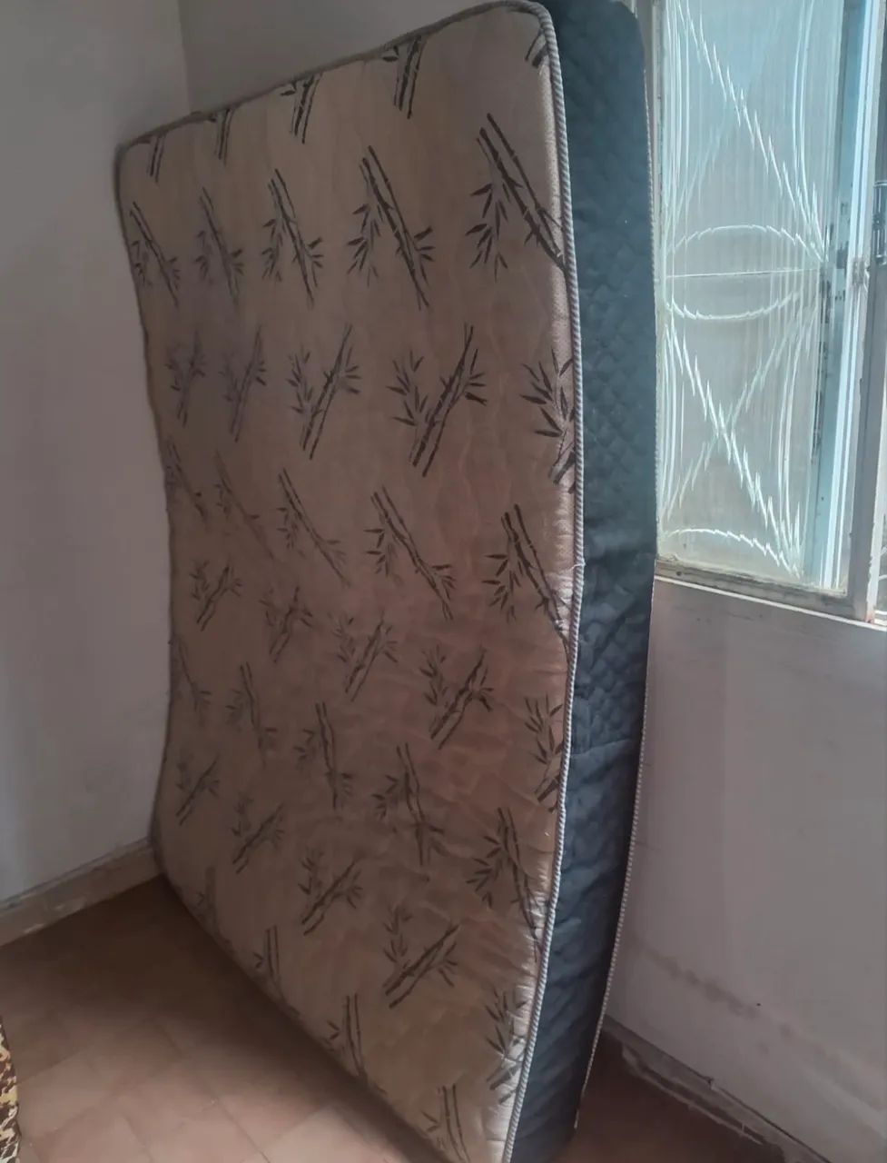 Vendo colchão de casal usado 