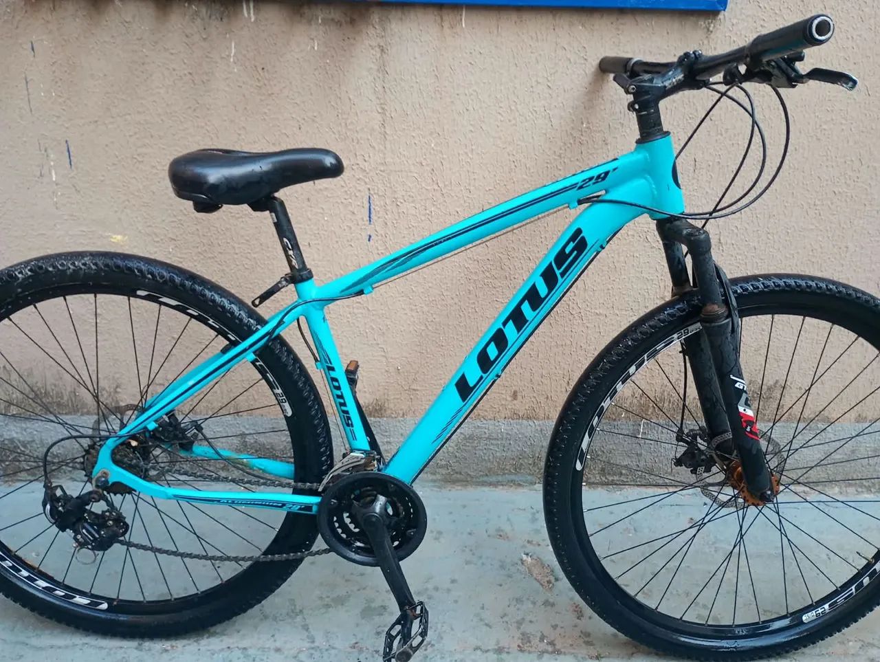 Vende se uma lotus 