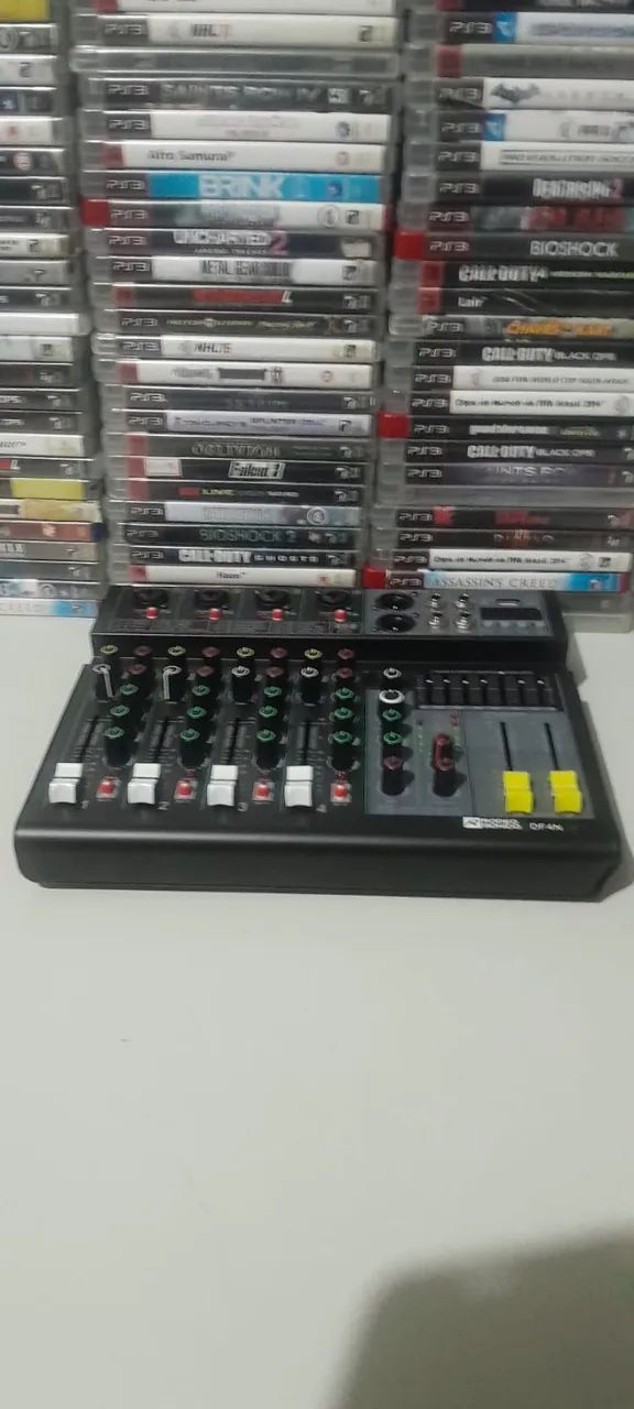 Mesa de som 4 canais - Foto 3