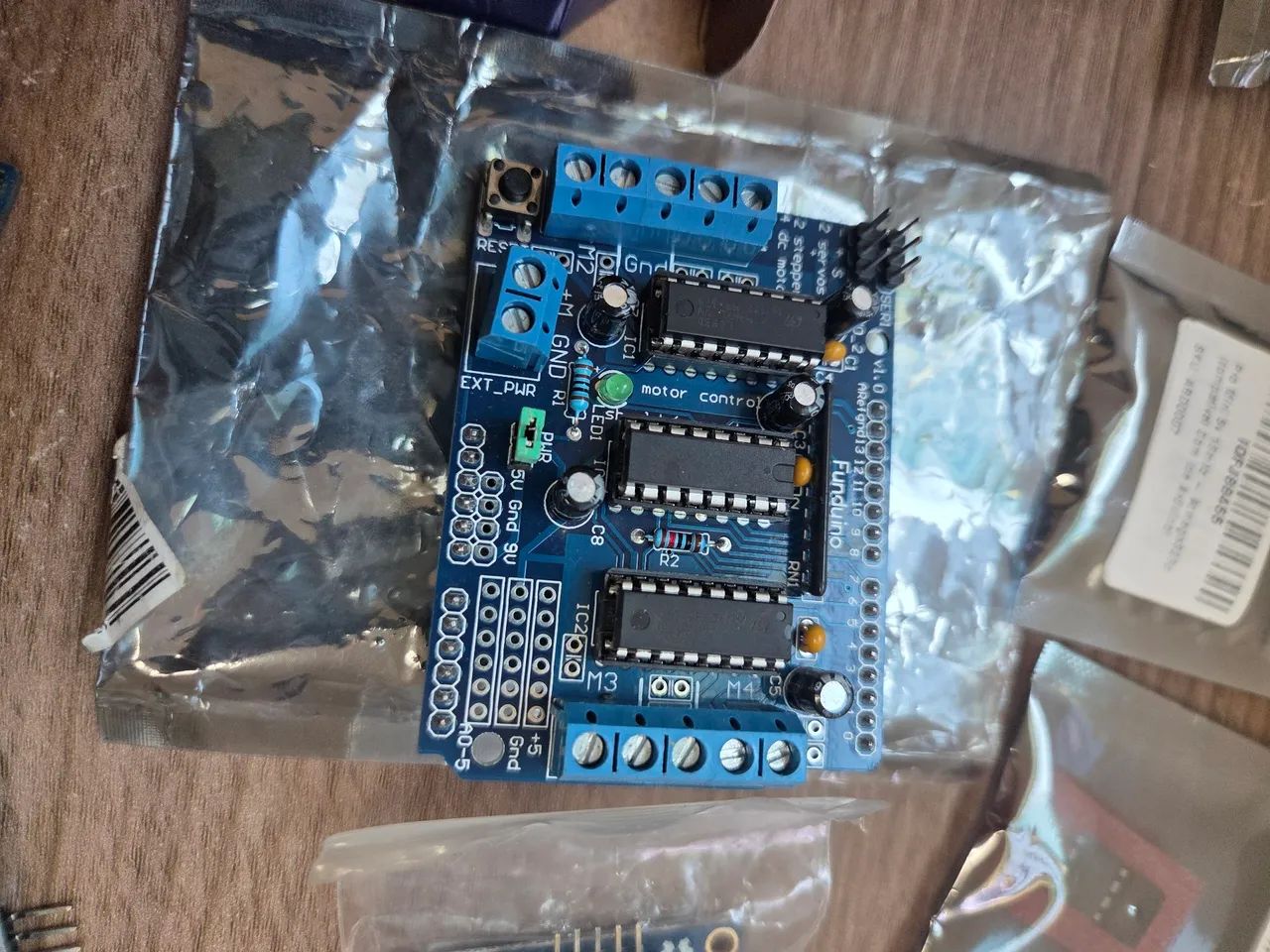 Lote Fechado de Componentes Eletrônicos, Arduino e Robótica