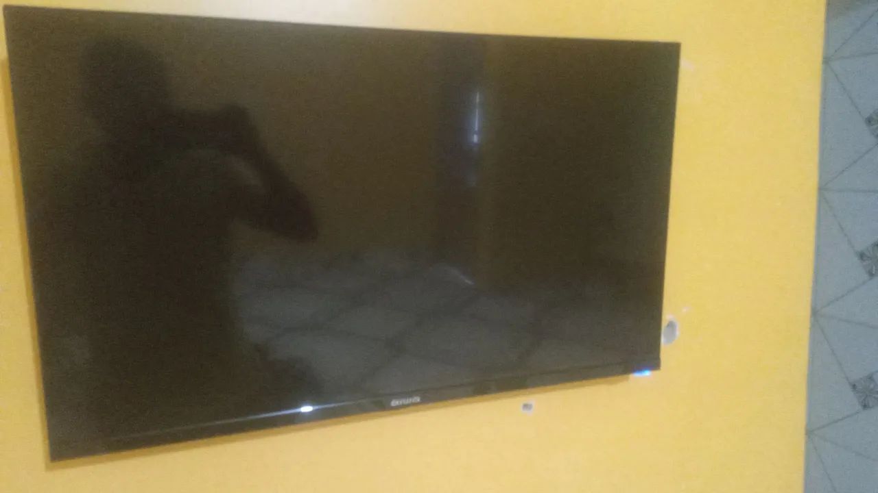 Smart TV 32 polegadas , marcar aiwa - Foto 2