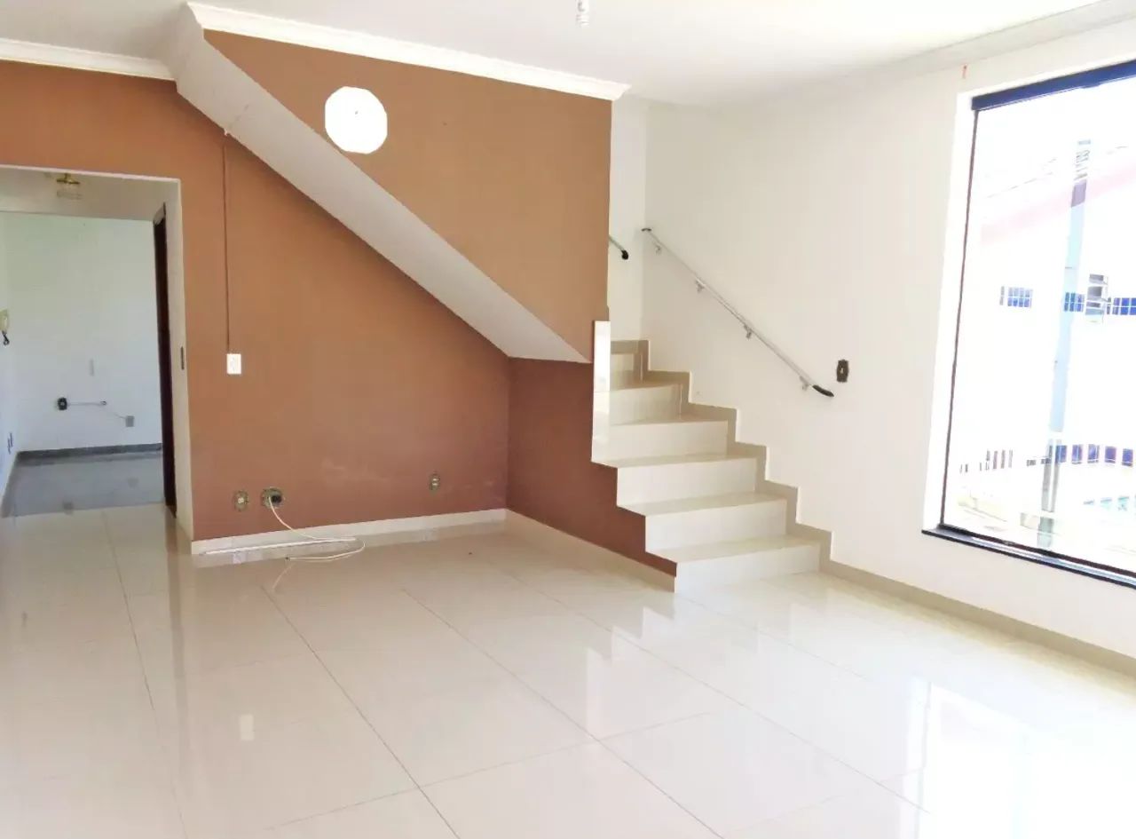 Casa 4 Quartos 320 m²  Bairro Parque Residencial Anavec - Foto 3