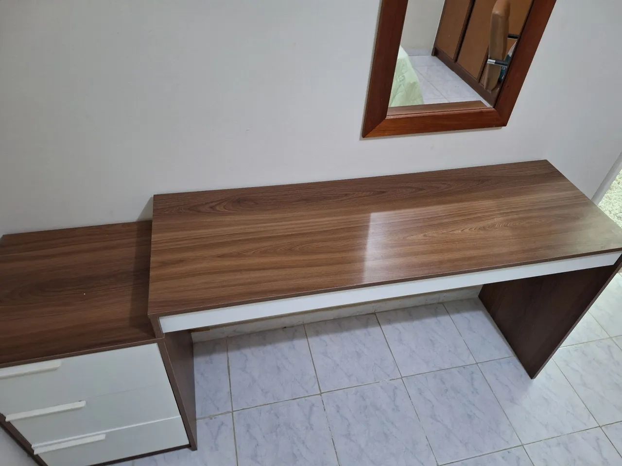 VENDO MESA DE ESCRITÓRIO - Foto 4