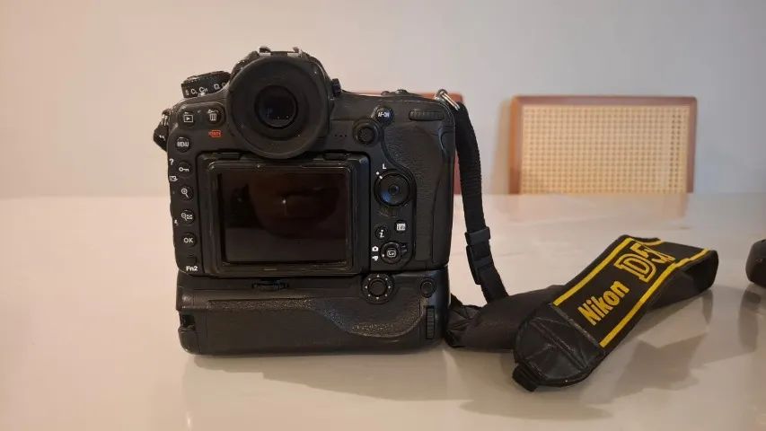Camera Nikon D500 Usada 100% funcional - Foto 2