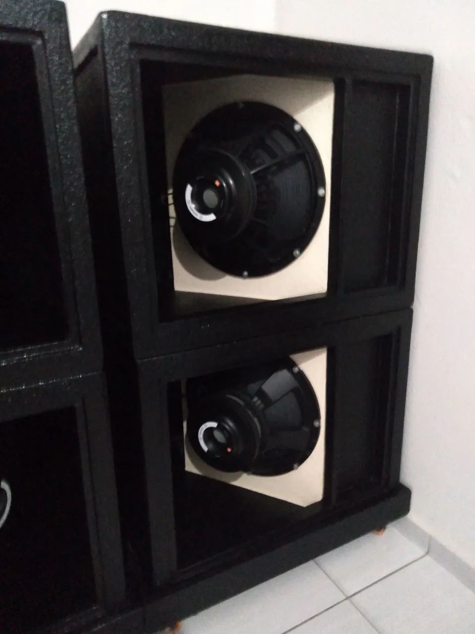 Vendo 4 caixas de Som sub 18. - Foto 3