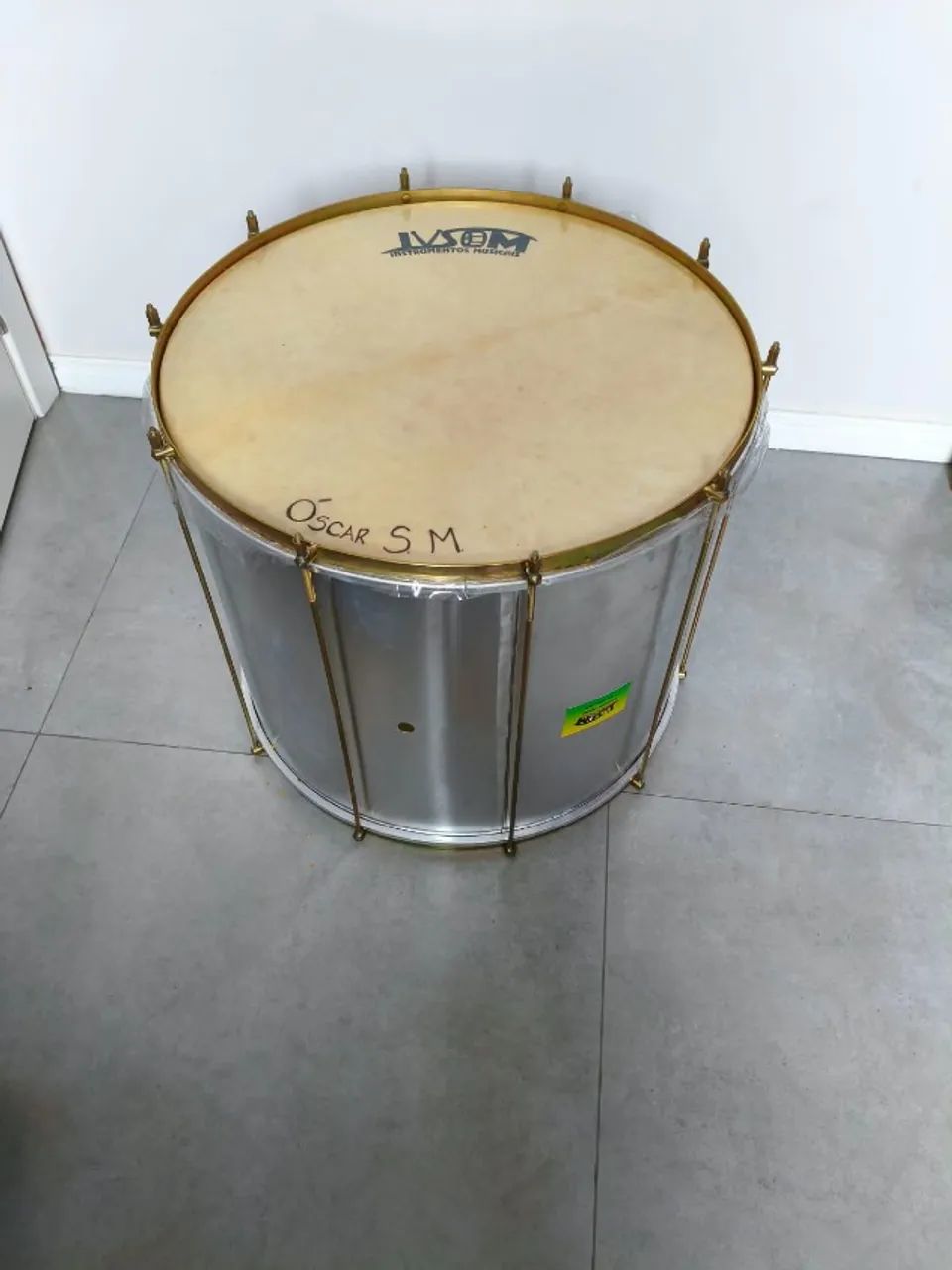 Kit de surdo de primeira (22polegadas), case, duas macetas e talabarte - Foto 5