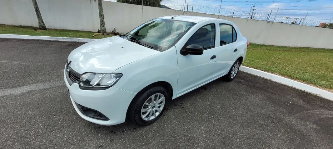 リランラン販売 Renault Logan 2017 Usados e Novos em Florianópolis e região, SC