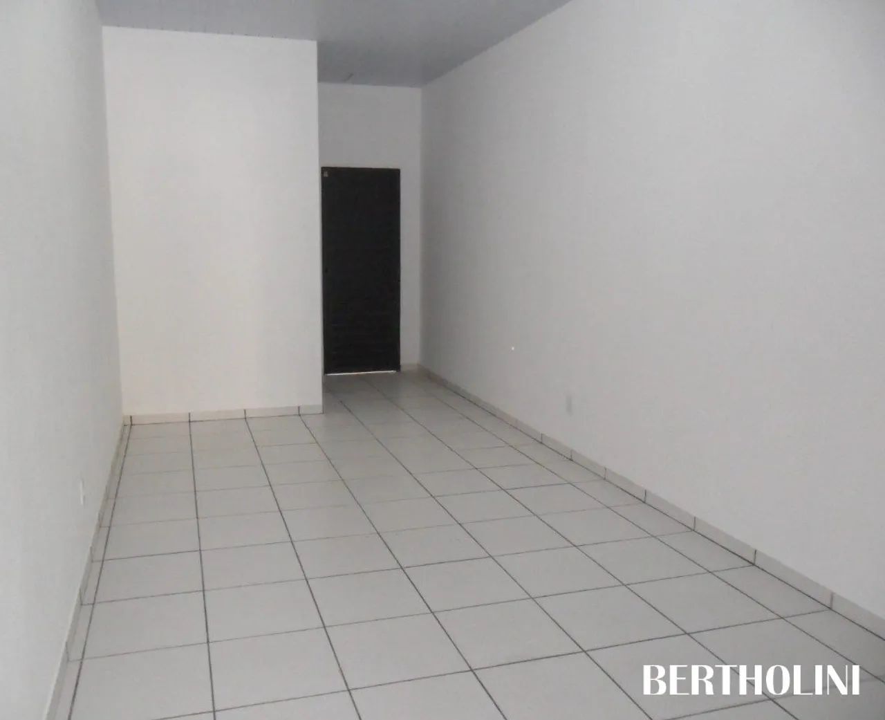 Loja em uma das Avenidas mais movimentadas de Penedo - Foto 2