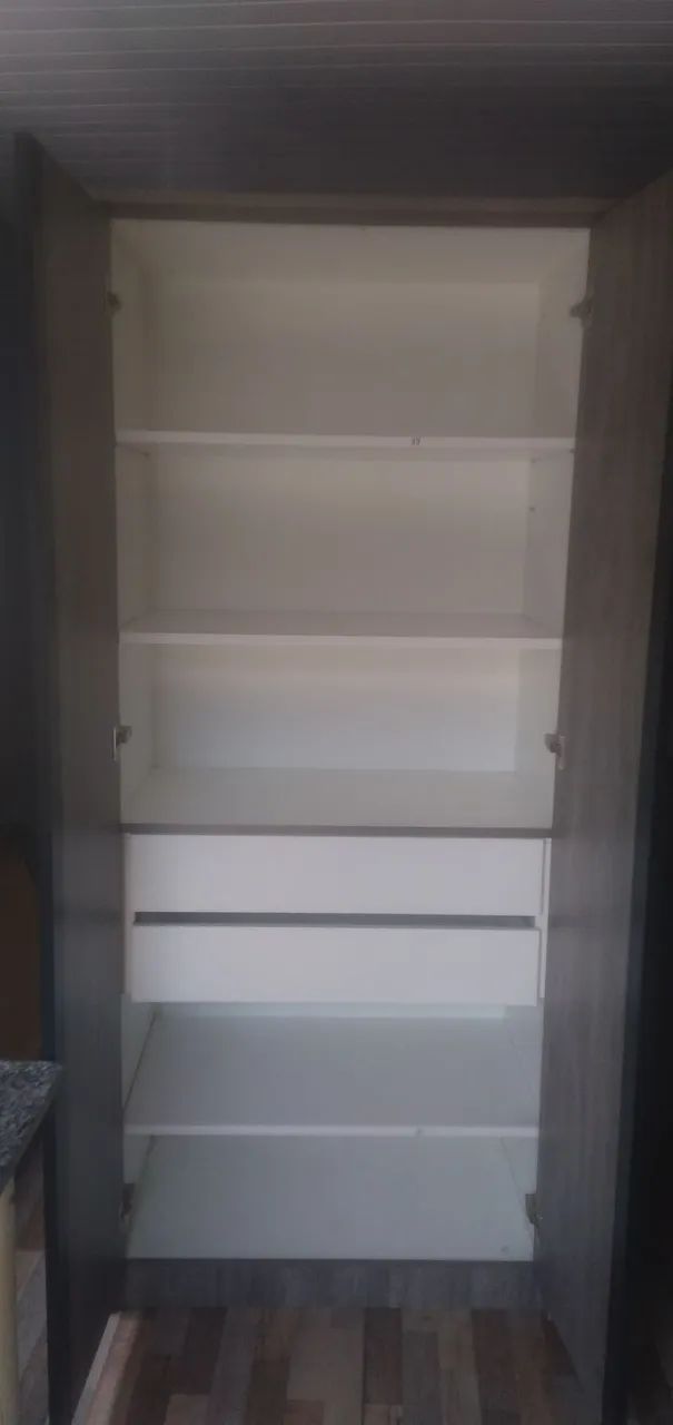 Guarda roupa MDF impecável 