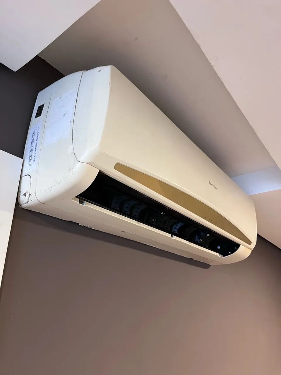 Ar-condicionado Springer 18.000 BTUs Split 220V - Foto 2