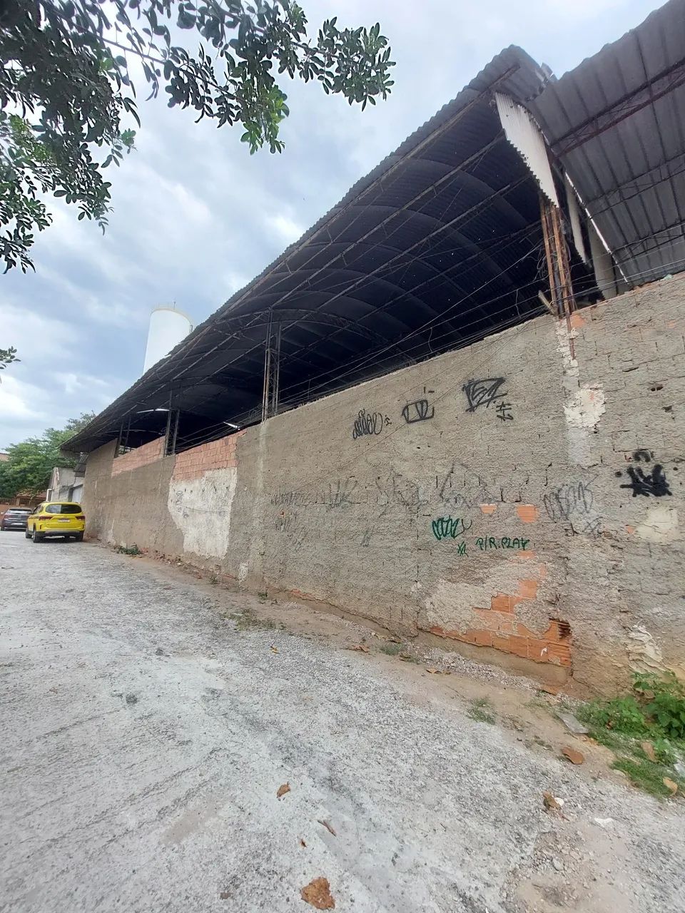 Alugo galpão em Pavuna próximo da Via Pres. DUTRA e Avenida Brasil 